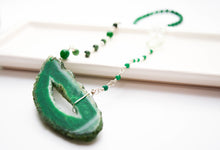 Load image into Gallery viewer, Green Agate Slice Necklace
